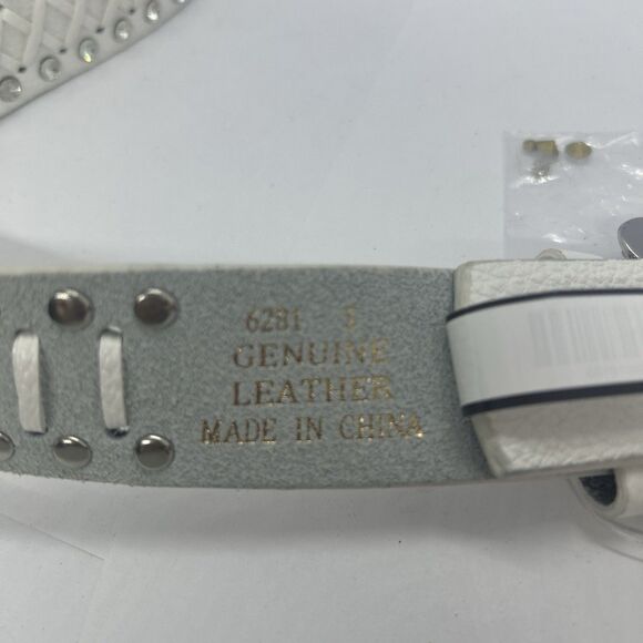 BKE White Leather Rhinestone Western Studded Glitz Belt Womens Size Small S 6Z81